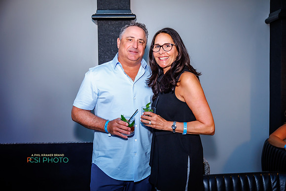 Philly Style-party-HarrisCasinoPoolAfterDark_0023