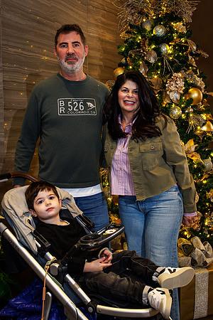 Laural-Holiday Party and Tree Lighting-Highlights0038