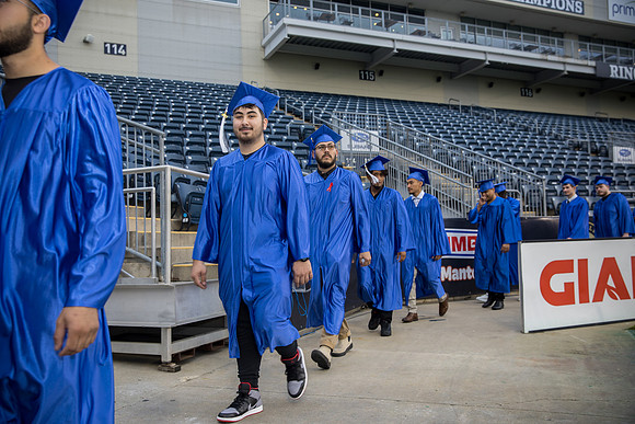 ATC_Grad24_0155