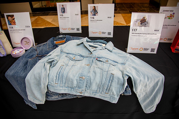 Fashion-funds-the-cure-2025_0142