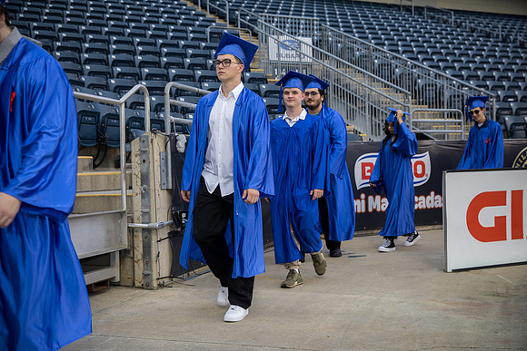 ATC_Grad24_0243