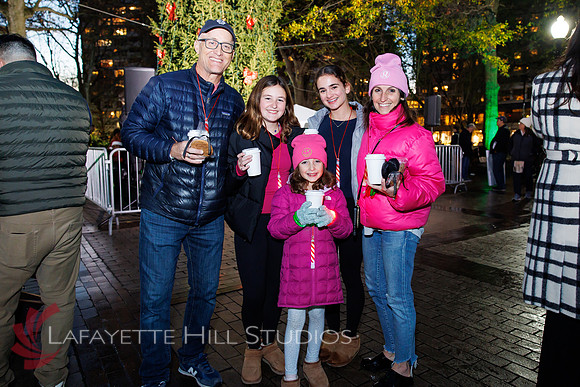 The Laurel on Rittenhouse Square Christmas tree lighting_0020