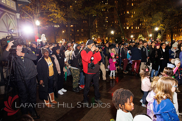 The Laurel on Rittenhouse Square Christmas tree lighting_0106