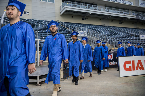 ATC_Grad24_0156