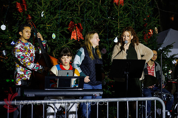 The Laurel on Rittenhouse Square Christmas tree lighting_0031