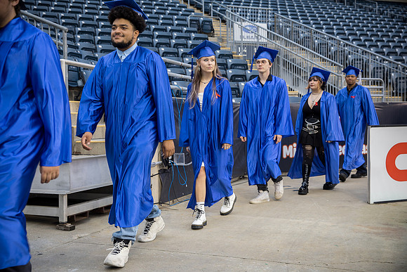 ATC_Grad24_0237