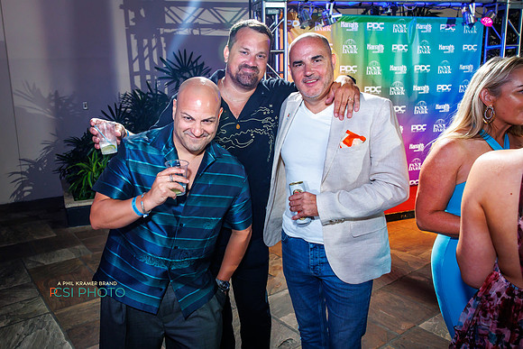 Philly Style-party-HarrisCasinoPoolAfterDark_0402