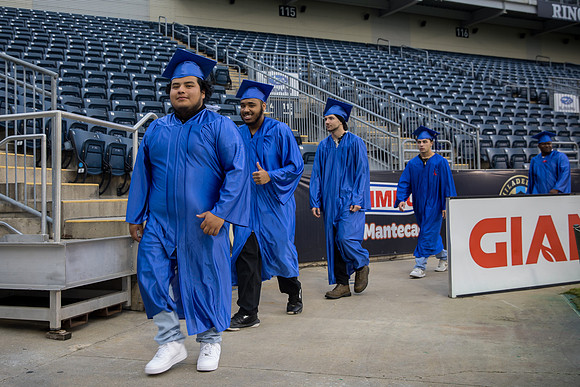 ATC_Grad24_0196