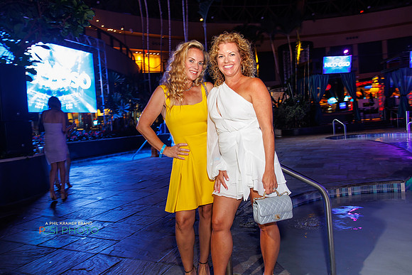 Philly Style-party-HarrisCasinoPoolAfterDark_0414