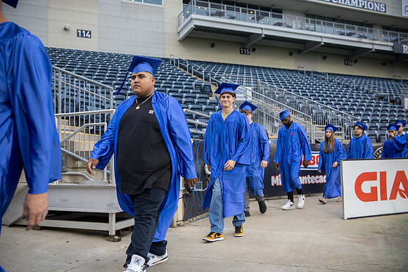 ATC_Grad24_0167