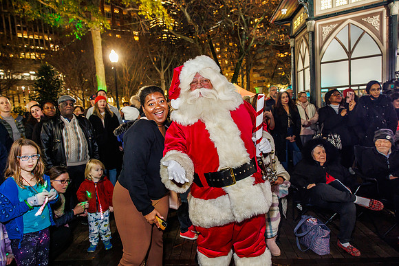 Laural-Holiday Party and Tree Lighting-Highlights0009
