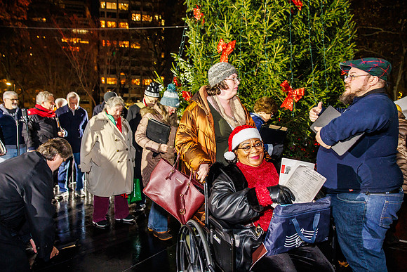 Laural-Holiday Party and Tree Lighting-Highlights0010
